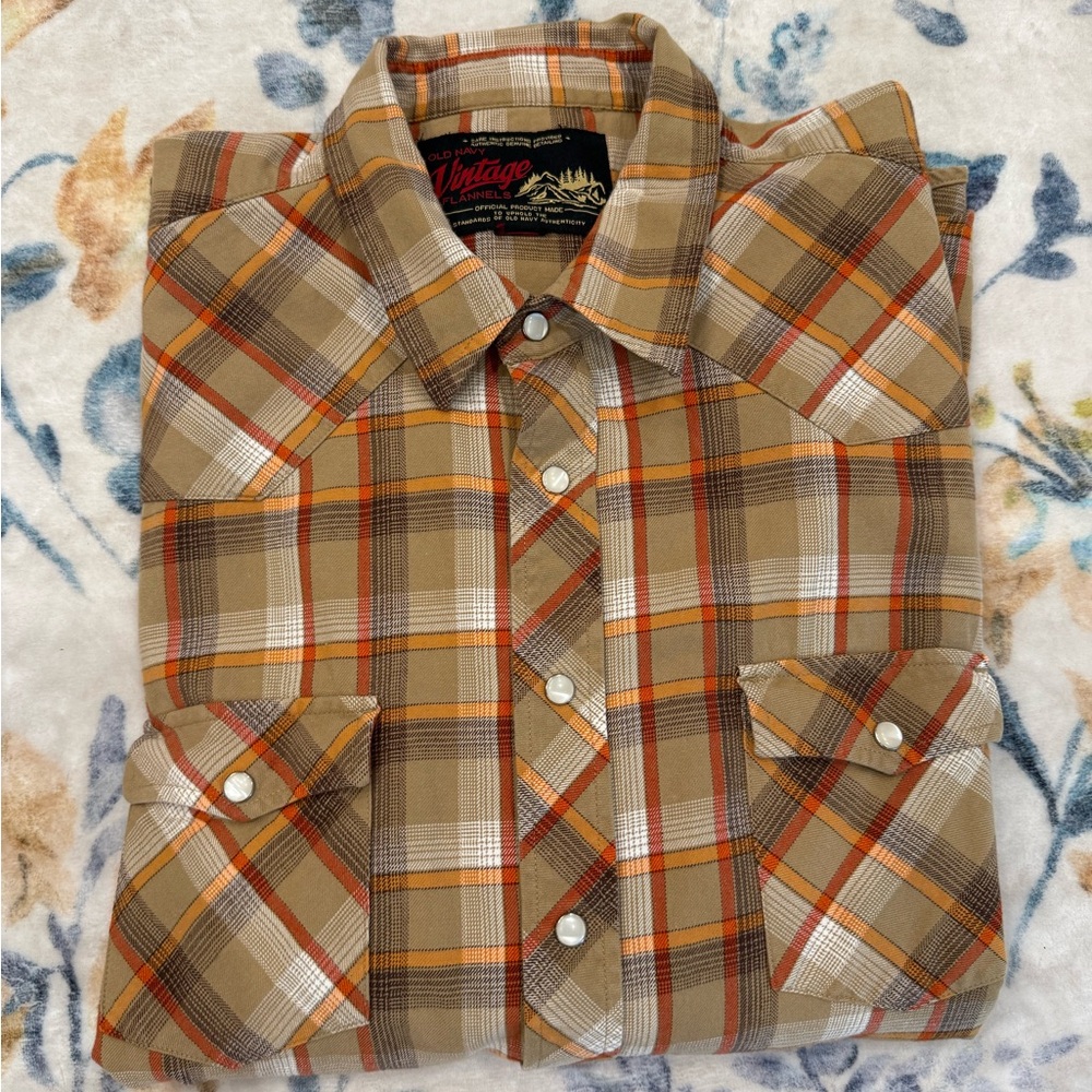 Old Navy 100% Cotton Vintage Plaid Button Down Men’s Shirt - Brown and Orange L